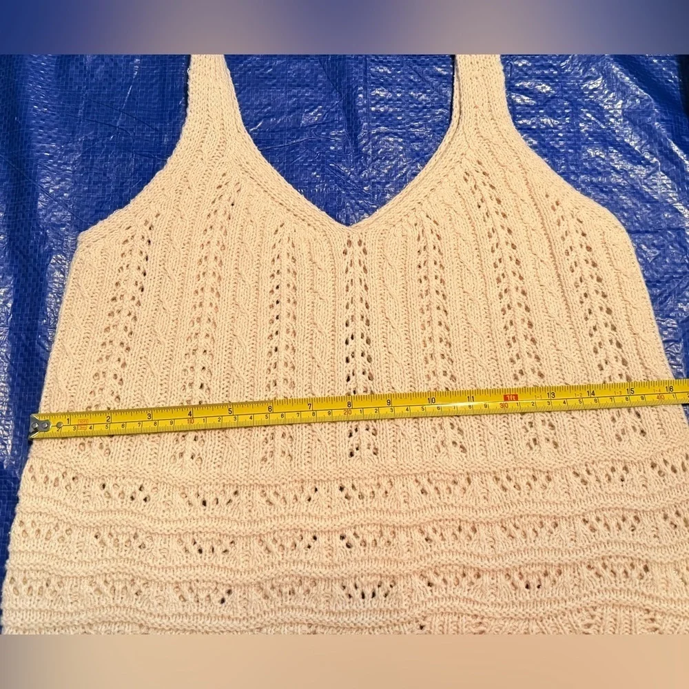 Altar'd State Size Small Cream V-Neck Tank Sweater